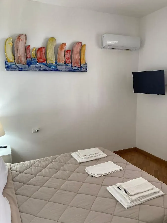 Dom wakacyjny Villa Azzurra Beachfront Mondello - Palermo